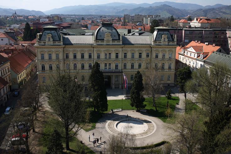 Na Univerzi v Mariboru so tudi letos že pred informativnimi dnevi vzpostavili skupno spletno točko informativni.um.si, kjer fakultete organizirajo del aktivnosti in predstavitvenih dejavnosti tudi na spletu. | Foto: Matjaž Rušt
