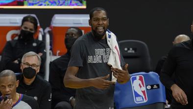 Vodstvo lige NBA zaradi žaljivih zapisov kaznovalo Duranta