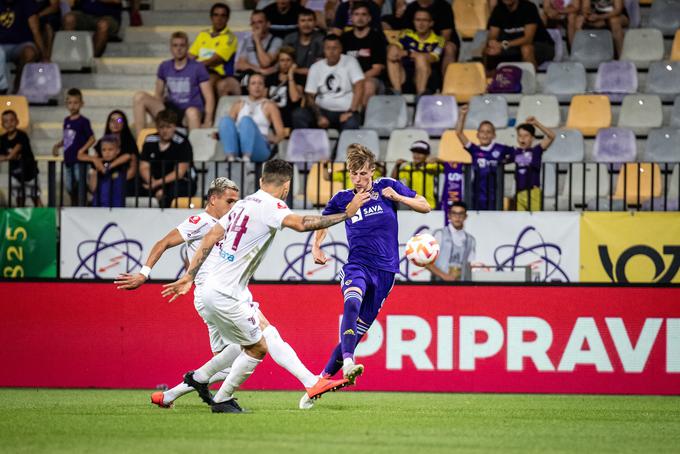 Mariborčani so remizirali s Celjem (2:2). | Foto: Blaž Weindorfer/Sportida
