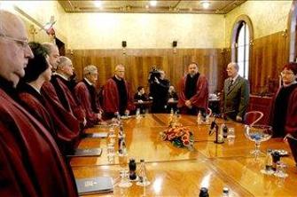 Türk DZ predlagal spremembe ustave glede ustavnega sodišča