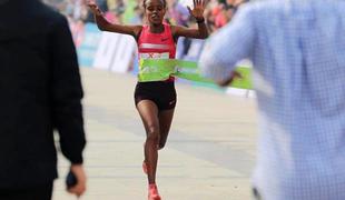 Kiplagat in Dibaba zmagovalca prvega večjega maratona v novem letu