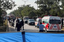 V samomorilskem bombnem napadu ubitih več ljudi #video