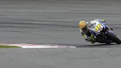 Rossi v Doningtonu začenja s prvega mesta