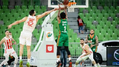 Cedevita Olimpija v zadnjih sekundah zapravila zmago z Zvezdo