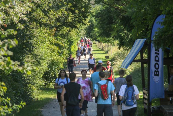 Pohod ob reki, ki povezuje: še več pestrega dogajanja!