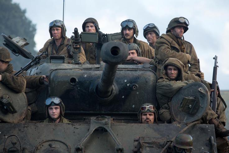 Brad Pitt in Shia LaBeouf (levo zgoraj), med njima pa Scott Eastwood | Foto: 