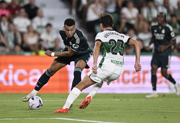 Real Madrid se je pri Elcheju skoraj opekel, Kylian Mbappe je zadel v prvem polčasu. | Foto: Reuters