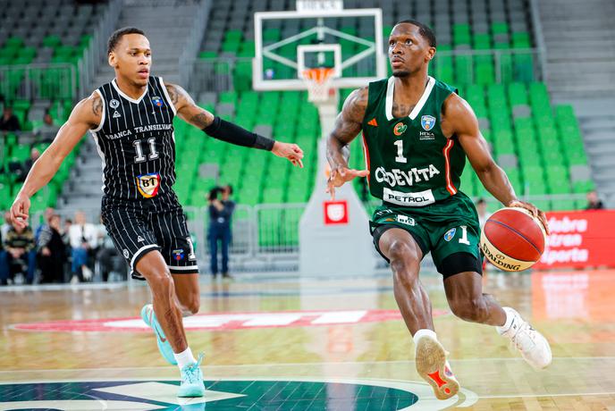 Skromen napad in poraz Cedevite Olimpije pred očmi Gorana Dragića