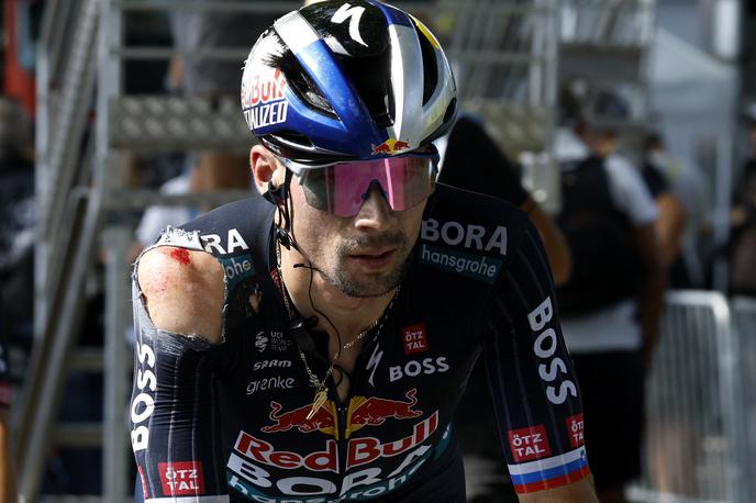 Primož Roglič, TDF 2024, 12. etapa | "Vsekakor je poškodovan," je o stanju Primoža Rogliča poročal športni direktor moštva Red Bull - BORA - hansgrohe Rolf Aldag. | Foto Reuters