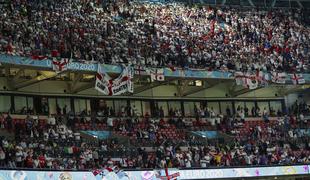 Angleži dočakali kazen za navijaške izgrede v finalu EP