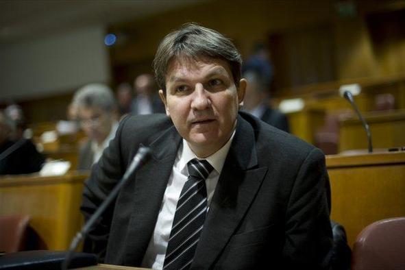 Šušteršič: Obstaja več možnosti, kako rešiti problem slabih terjatev