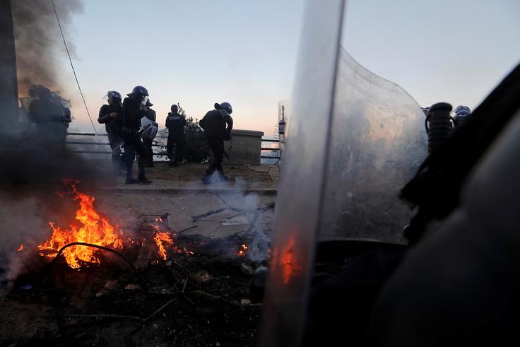 protesti Alžirija | Foto: Reuters