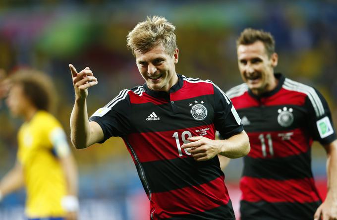 Nemci so v Belo Horizonteju poskrbeli za zgodovinsko zmago. Tako visoko v polfinalu SP ni zmagala še nobena reprezentanca. | Foto: Reuters