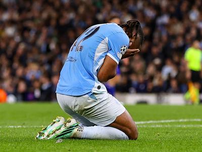 Manchester City brez Semenya do osem tednov