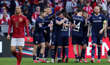 Po Bayernu in Bayerju spodrsnilo tudi Eintrachtu