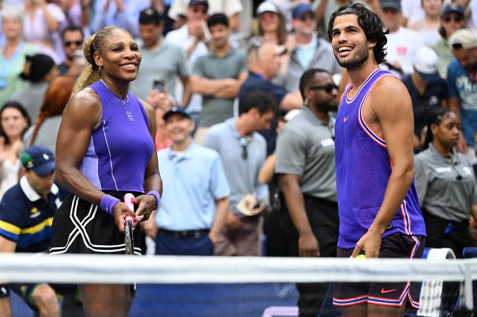 Serena Williams in Carlos Alcaraz | Zvezdniški par Serena Williams/Carlos Alcaraz se je na odprtem prvenstvu ZDA v mešanih dvojicah poslovila v četrtfinalu.  | Foto Guliverimage