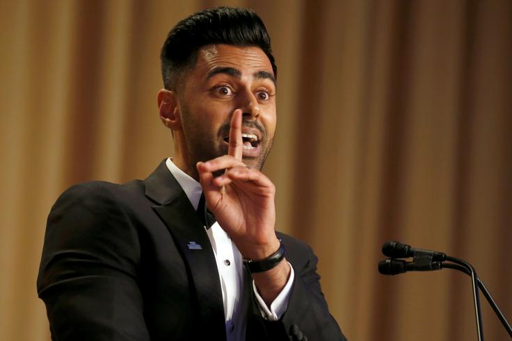 "Rekli so mi, da če se bom delal norca iz vlade, potem bo to malenkostno, nepošteno in otročje. Skratka, zelo predsedniško obnašanje," je dejal Hasan Minhaj. | Foto: Reuters