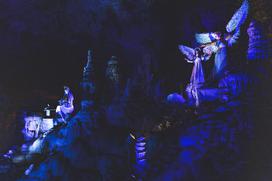 Žive jaslice v Postojnski jami