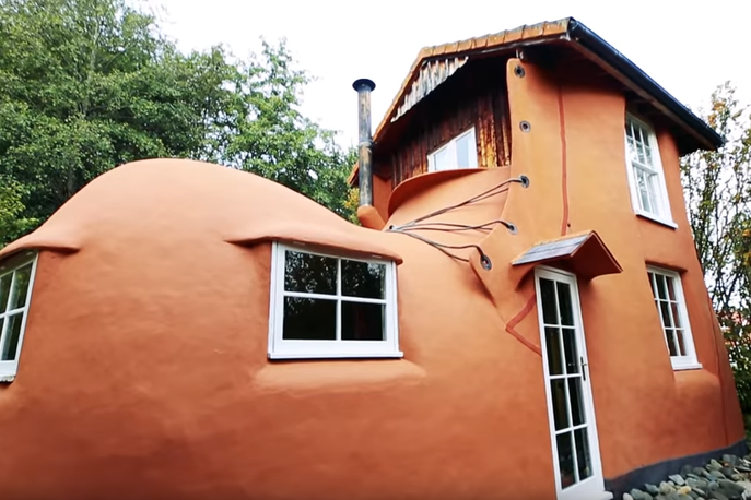 hiša v obliki škornja | Foto Youtube/Living big in a tiny house