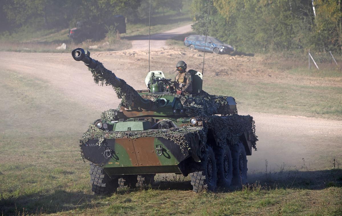 Bojno oklepno vozilo AMX 10 RC | Francosko bojno oklepno vozilo AMX-10 RC je po navedbah Ukrajincev primerno samo za podporne naloge v zaledju, ne pa tudi za spopade na fronti. | Foto Guliverimage
