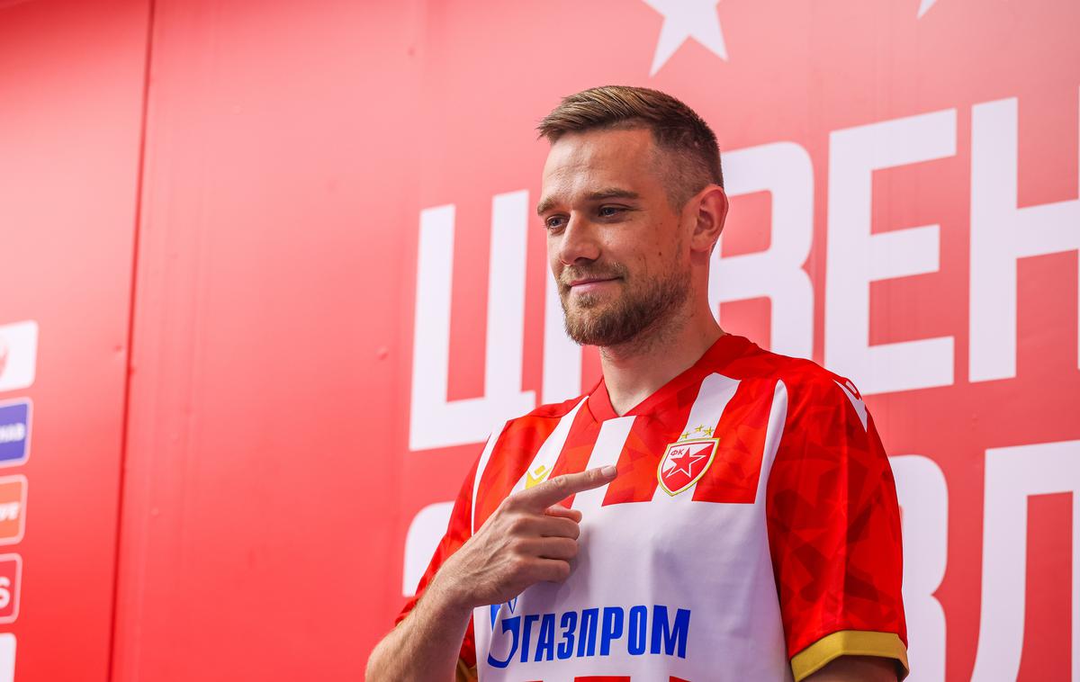 Timi Max Elšnik | Timi Max Elšnik je sklenil pogodbo s Crveno zvezdo do konca sezone 2027/28. | Foto Global game media