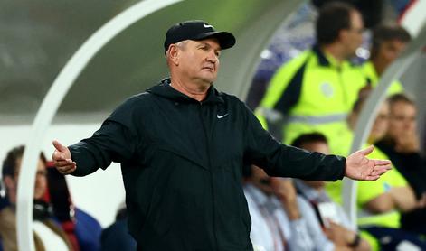 V živo: Slovenija nebogljena, Švicarji še enkrat po kotu višajo vodstvo