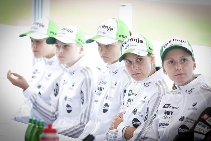 V ženskem skakalnem taboru se bojijo morebitnega dodatnega ukrepa