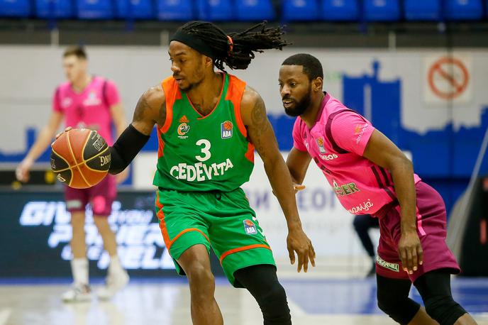 Kendrick Perry | Cedevita Olimpija je v Beogradu prišla še do sedme zmage v ligi ABA. | Foto Mega Soccerbet / Ivica Veselinov