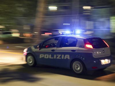 Italijanski policisti v hiši domnevnega vodje mamilarskega kartela našli tri milijone evrov