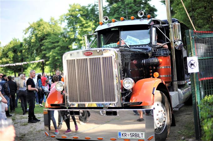 Florjan Koselj je lani v Ljubljani navdušil s tem Peterbiltovim tovornjakom. | Foto: Gregor Pavšič