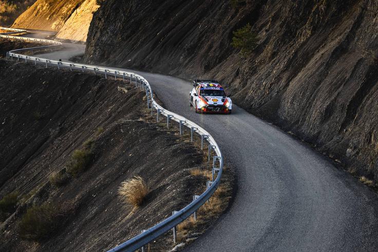  Vodilni Thierry Neuville. | Foto: Guliverimage