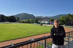 Dopoldne v službi, zvečer v obrambi prvakov: zgodba 21-letnega Matevža Kobala