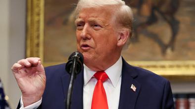Trump obsodbo Marine Le Pen primerjal s svojimi pravnimi bitkami