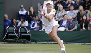 Rusinja Makarova ostaja v Wimbledonu, četrta nosilka Radwanska domov