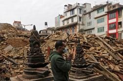 Nepal: Reševalna akcija se nadaljuje, dva Slovenca se še vedno nista javila (video)