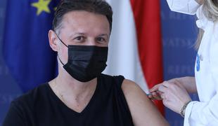 Hrvaški politik objavil fotografijo v kopalkah, da bi dokazal, da ima mišice