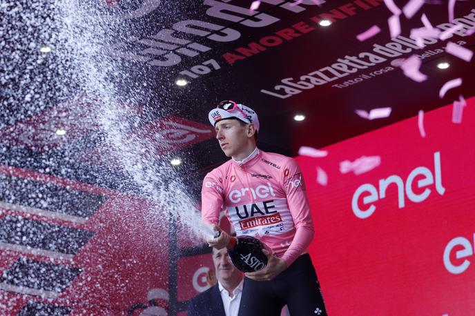 Tadej Pogačar, Giro 2024 | Tadej Pogačar je danes na Giru preživel miren dan, v soboto pa utegne napasti še šesto etapno zmago na letošnji dirki. | Foto Reuters