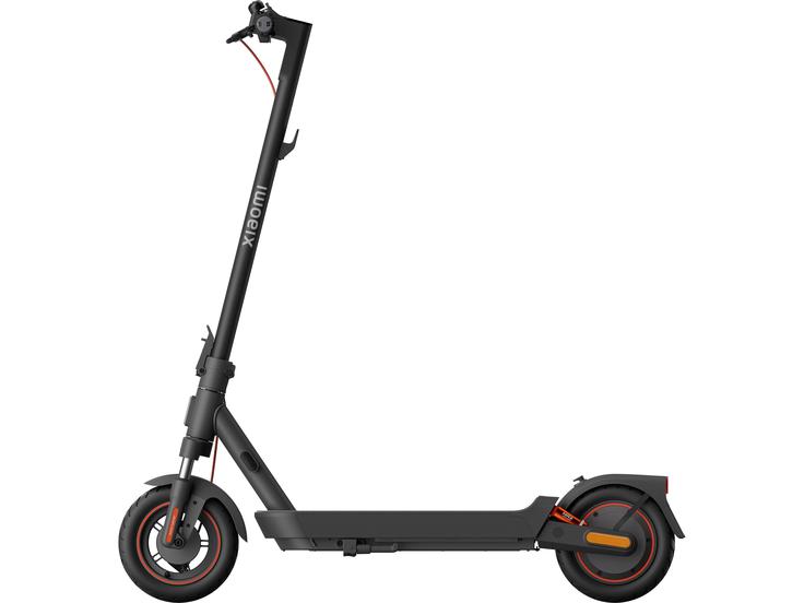 Xiaomi Electric Scooter 5 Max obljublja celo do 60 kilometrov udobne vožnje po mestnih ulicah brez potrebe po iskanju vtičnice. | Foto: Xiaomi