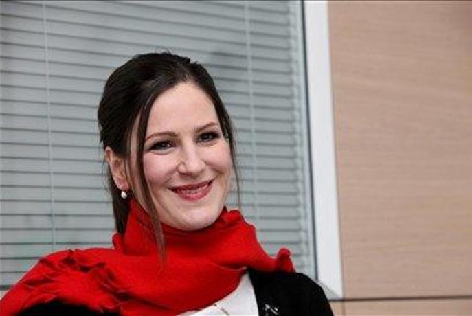 Manca Izmajlova ne more živeti brez glasbe