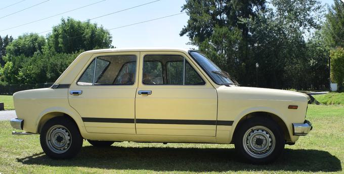 Maradona fiat 128 | Foto: XaveMarket