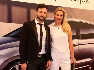 Poročila sta se Rusko Richie in Stančka Šukalo