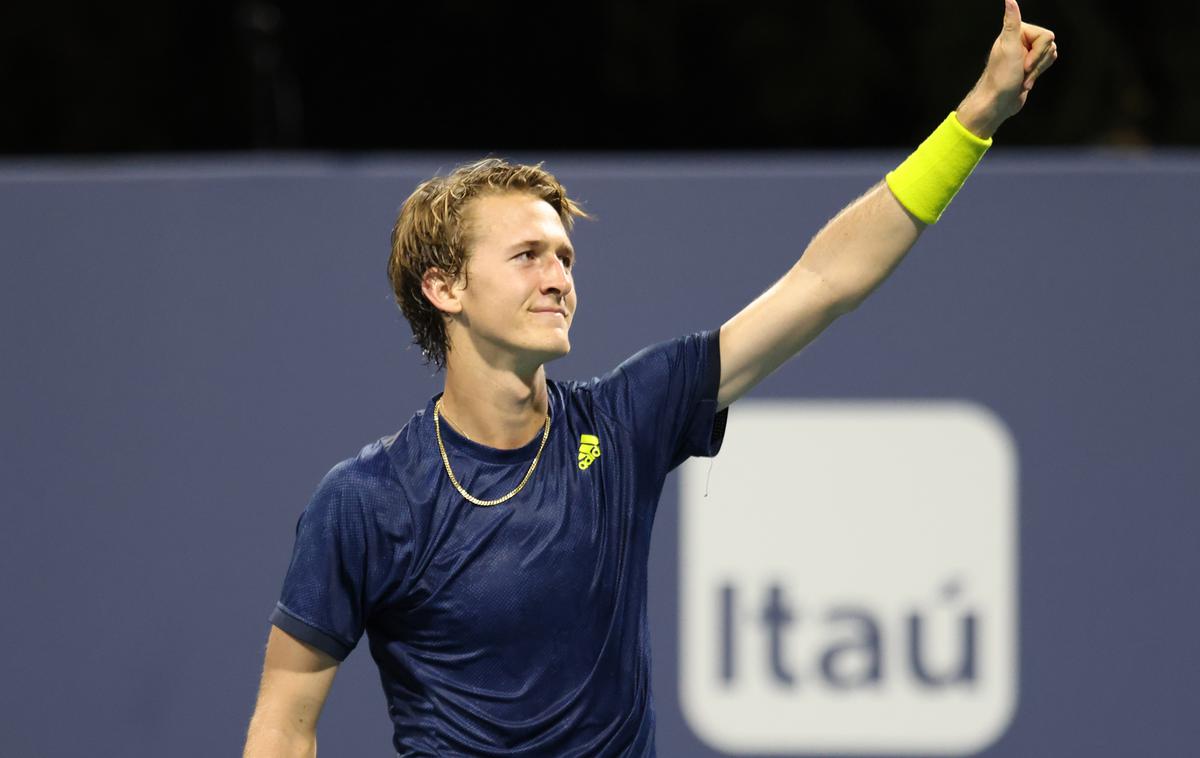 Sebastian Korda | Sebastian Korda, ameriški teniški igralec in sin nekdanjega češkega zvezdnika Petra Korde, se je prvič v karieri na tako velikem turnirju uvrstil med osem najboljših. | Foto Reuters