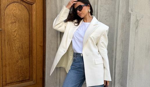 Kako nositi brezčasno belino in džins kot ta slovenska vplivnica