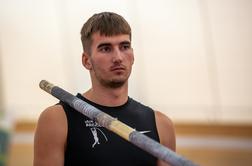 Slovenski skakalec s palico z uvrstitvijo v finale EP opozarja nase