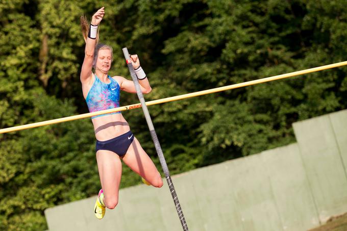 Tina Šutej je tudi v Velenju zaostala za normo za svetovno prvenstvo, ki znaša 455 centimetrov. | Foto: Urban Urbanc/Sportida