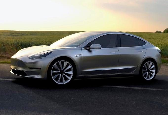 Tesla je pospešila spremembe v avtomobilski industriji. Letos julija bodo predvidoma začeli serijsko proizvodnjo novega modela 3. | Foto: Tesla Motors