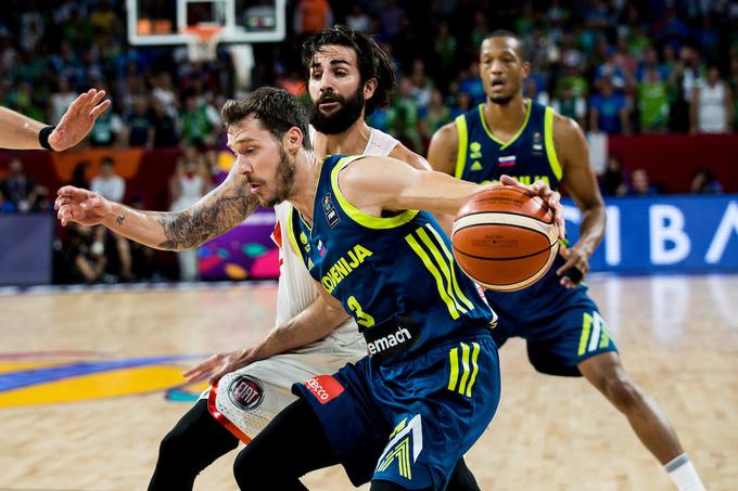 Slovenija je Španijo ugnala na EuroBasketu 2017. Takrat je bila slovenska izbrana vrsta v polfinalu boljša z 92:72. | Foto: Sportida