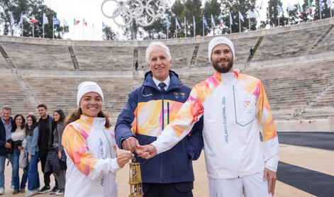 Olimpijska bakla v italijanskih rokah, čast za Paolini in Ganno #video