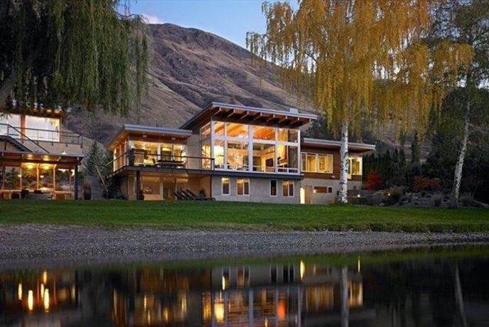 Počitniška hiša v jesenskih barvah (foto)