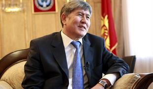 V Kirgizistanu zmaga Atambajeva, opozicija opozarja na prevaro